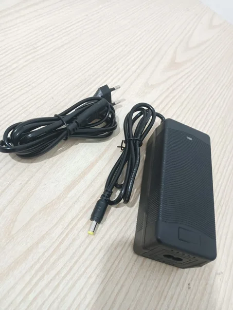 chargeur de trottinette