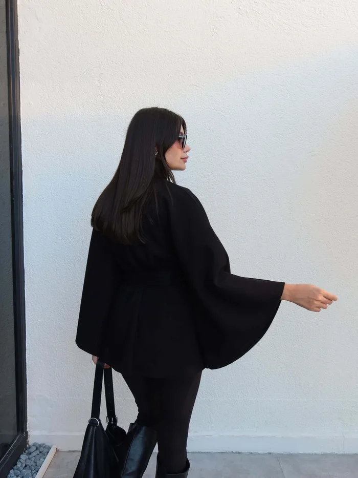 Poncho à col montant