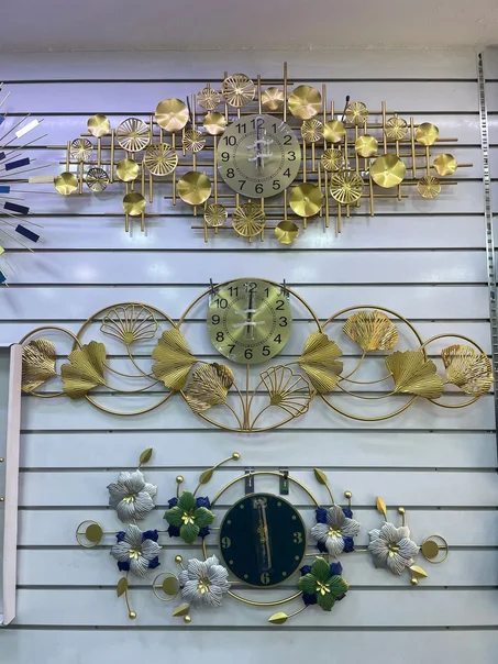 ساعات للحائط فاخرة