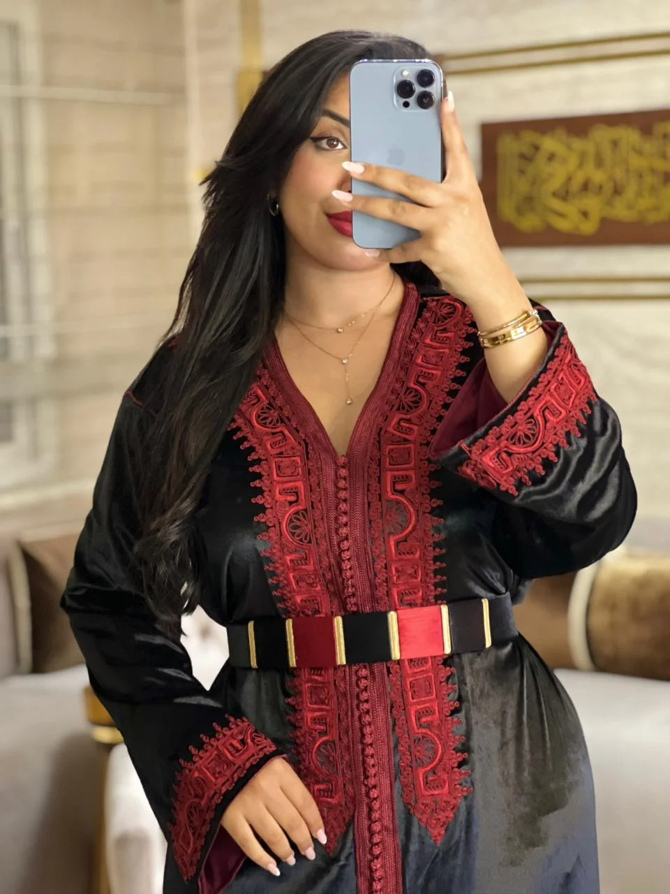 قفطان مطروز بالسمطة