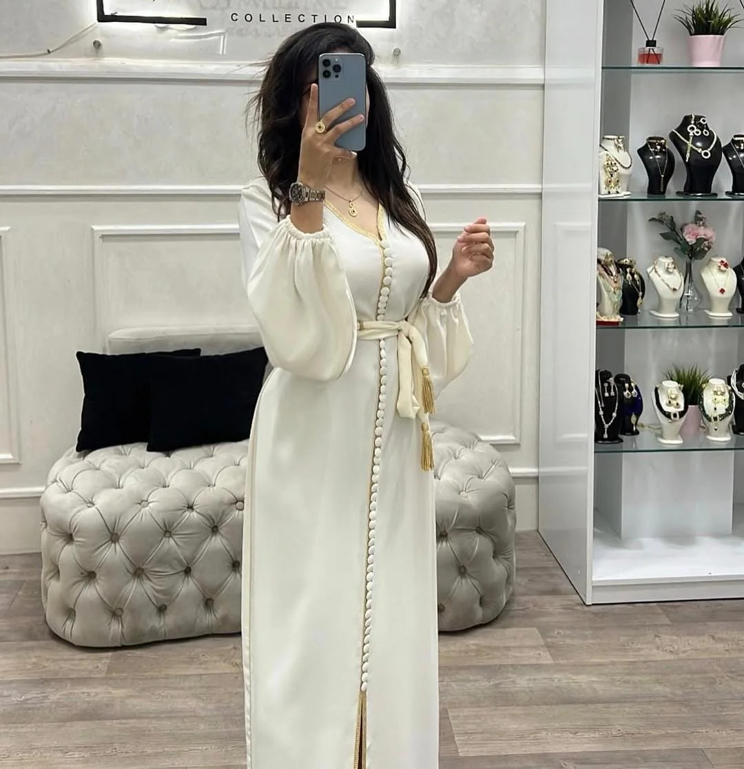 قفطان بالحزام