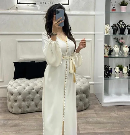 قفطان بالحزام