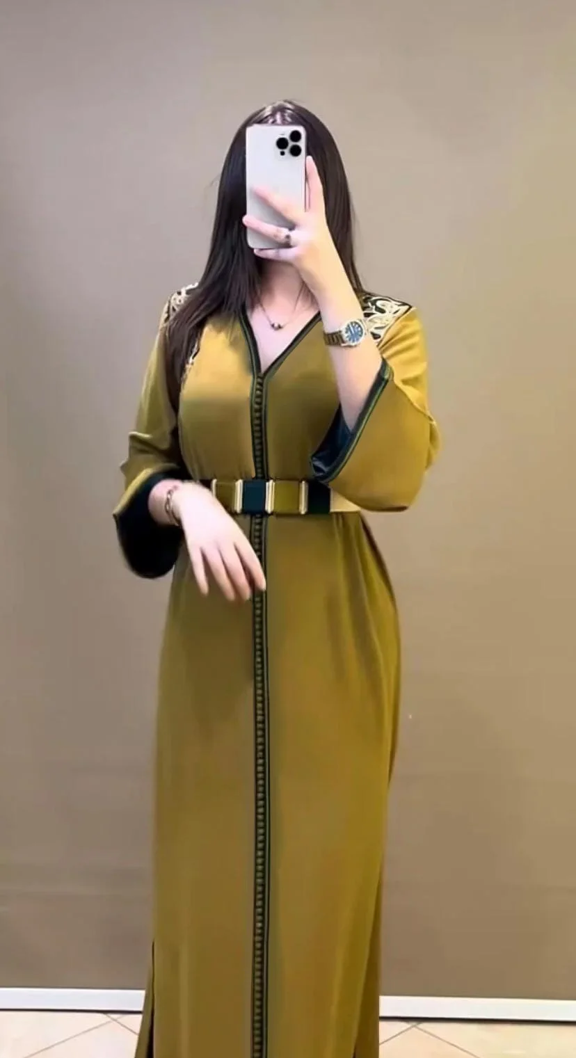 قفطان بالمضمة أنيق