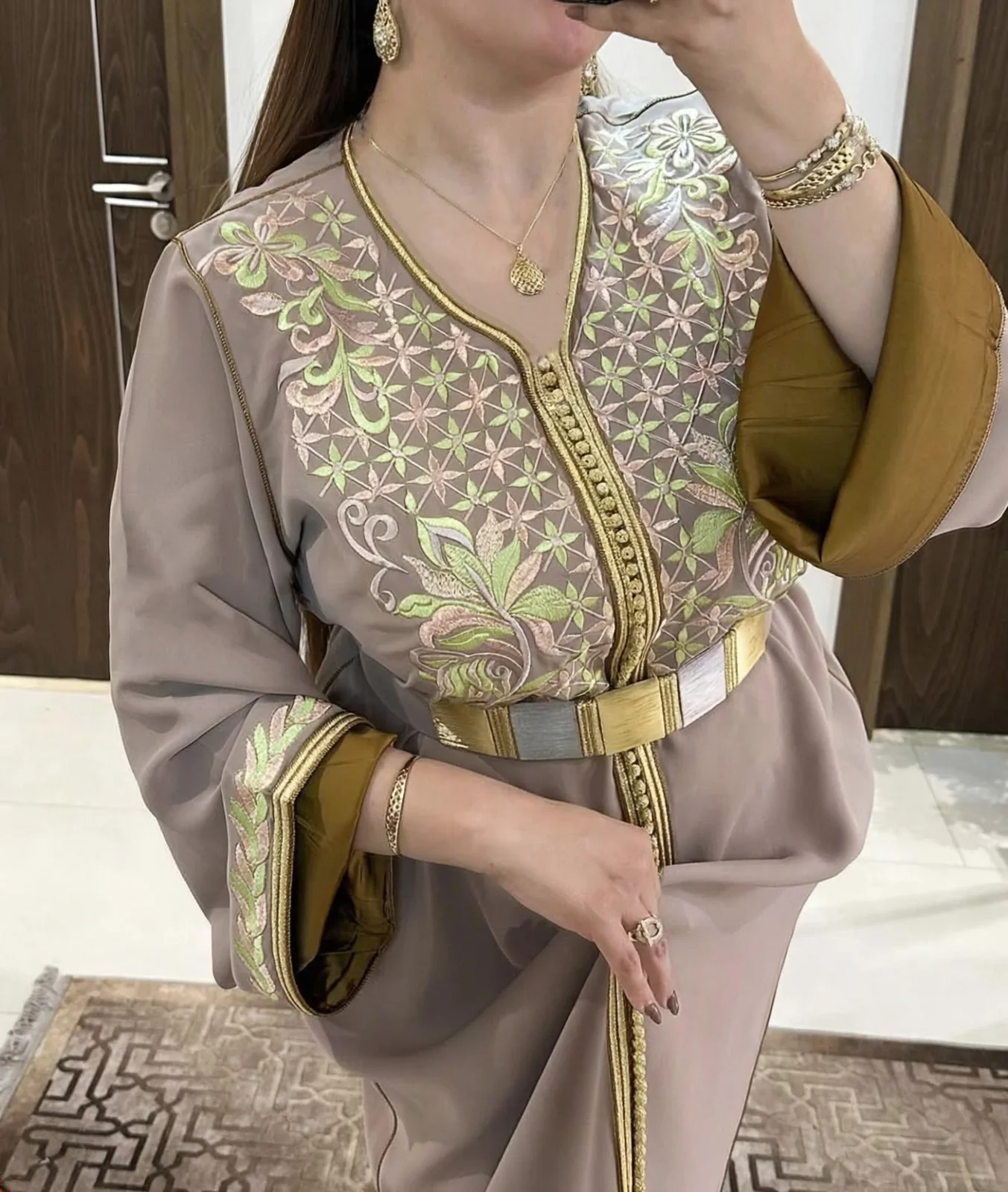 قفطان بالمضمة