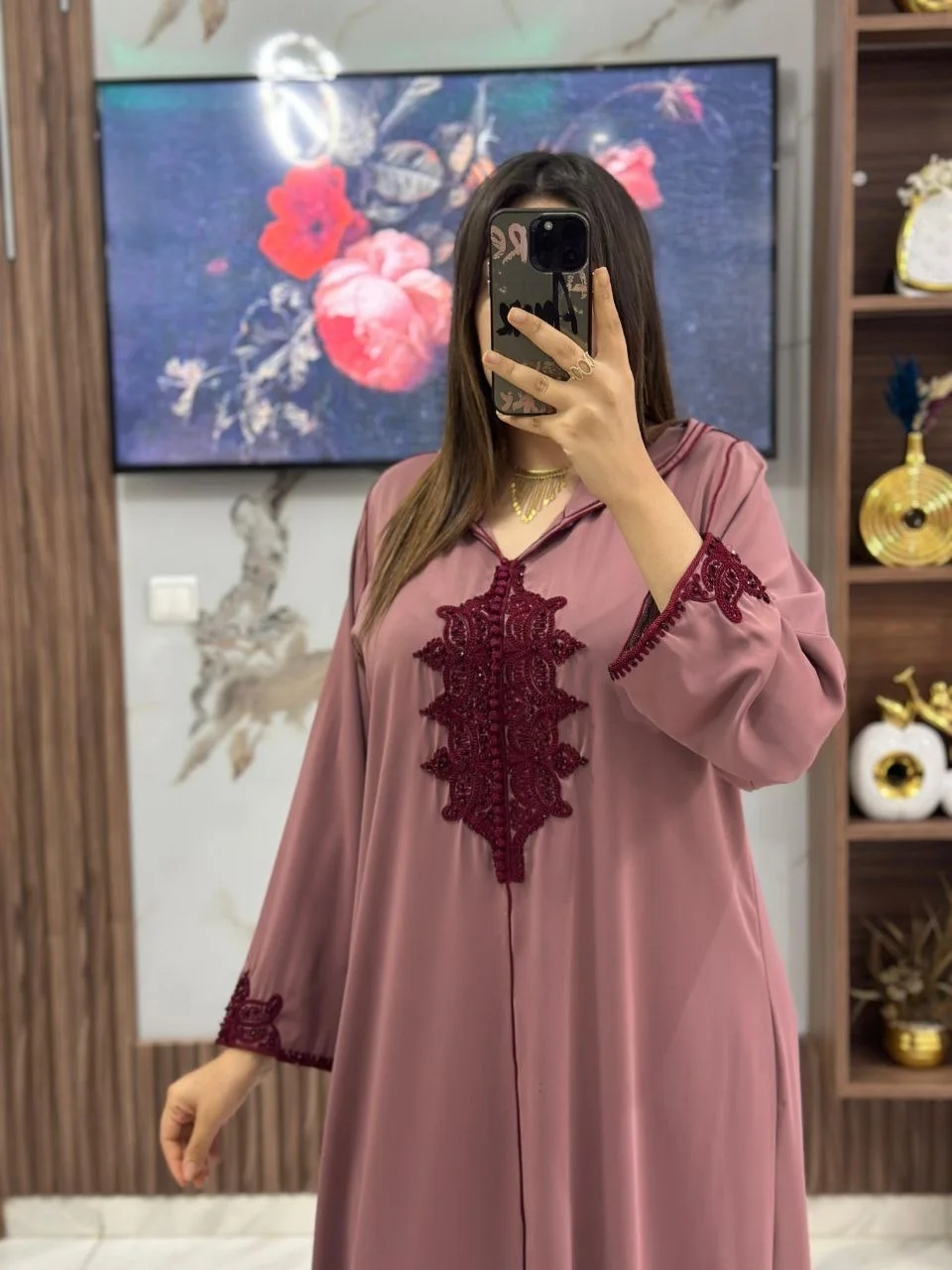 جلابة عين و عقدة