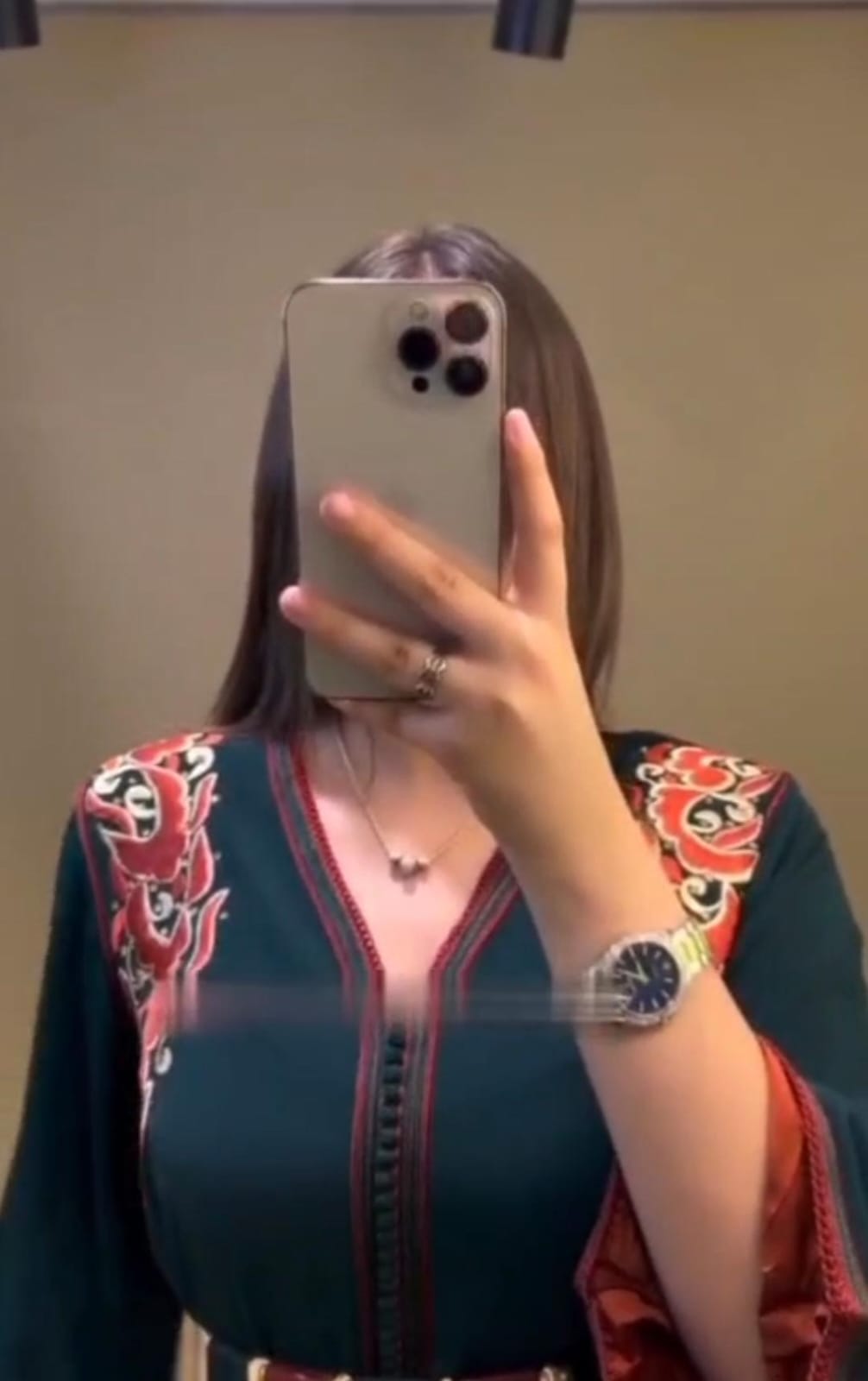 قفطان بالمضمة أنيق