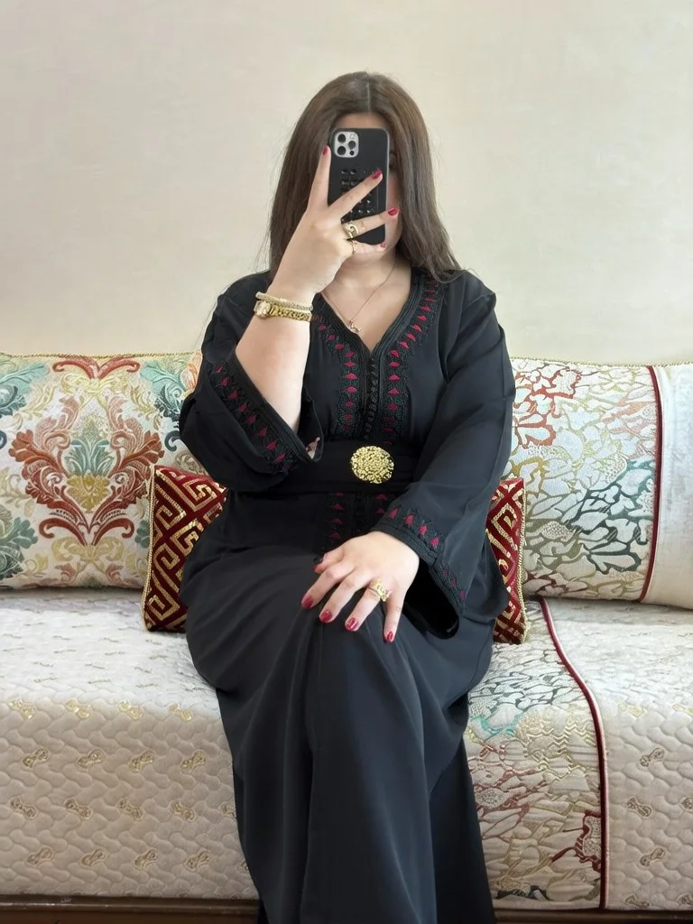 قفطان بالمضمة بالبروش