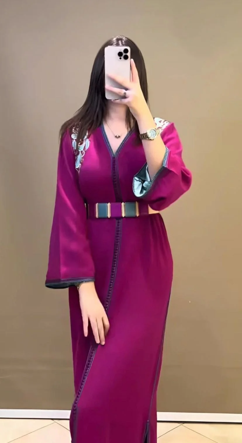 قفطان بالمضمة أنيق