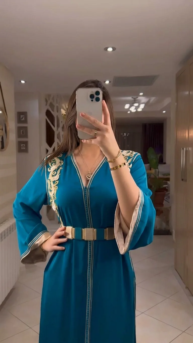 قفطان بالمضمة أنيق