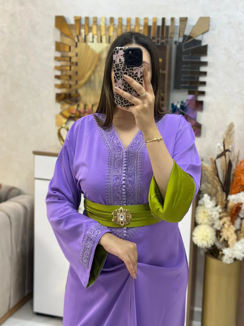 قفطان منبت بالعقيق