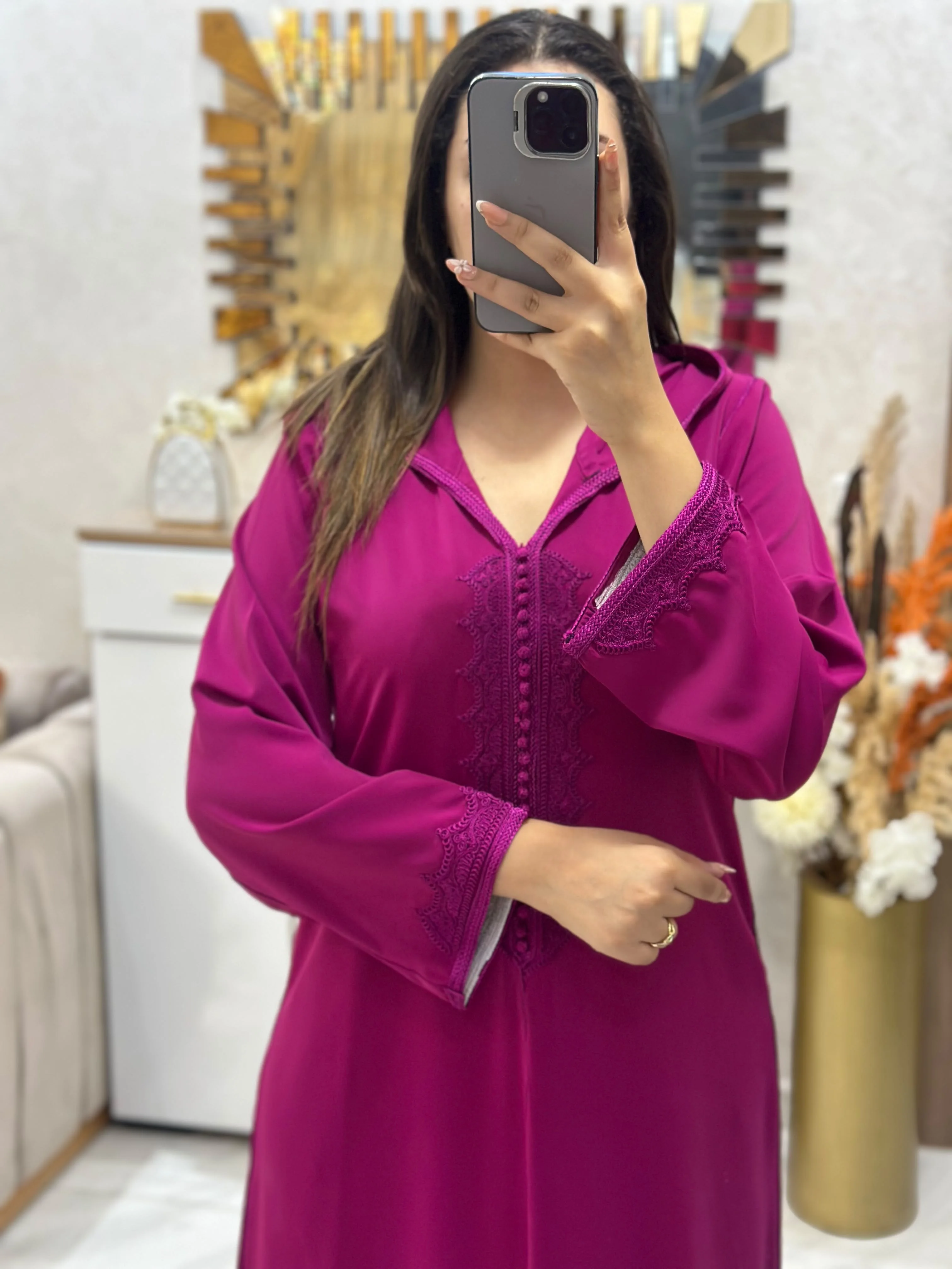 FUSHIA