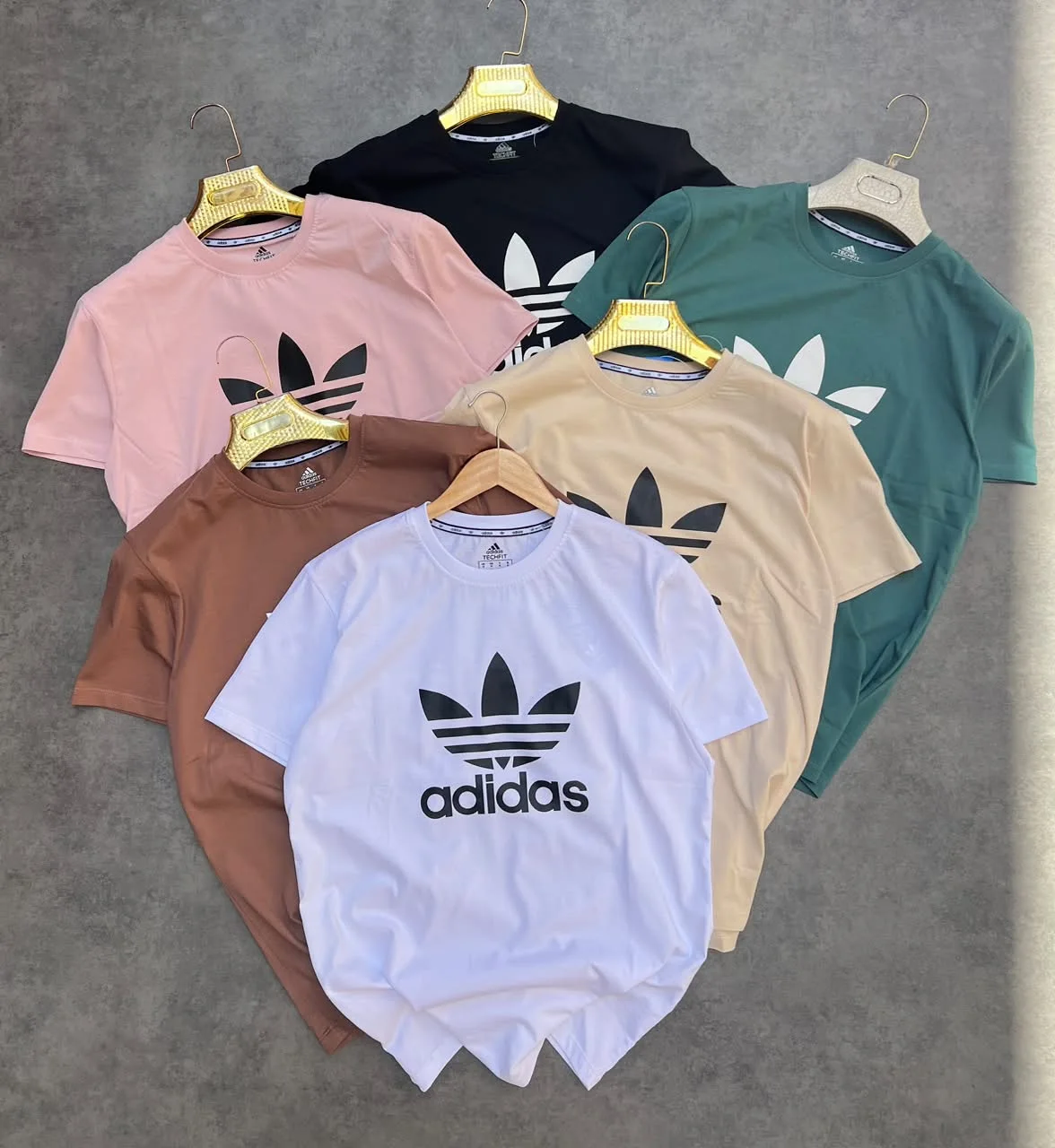 عرض خاص تيشيرتات Adidas Originals