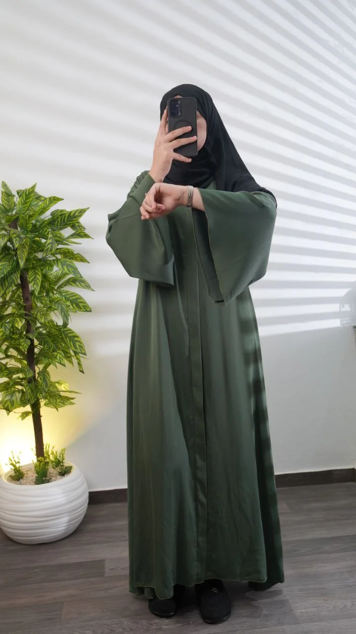 عباية سامبل بتفاصيل فاخرة