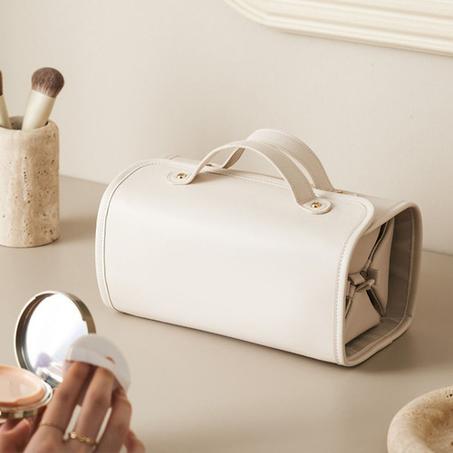 اليوم خصم 49% على حقيبة مستحضرات التجميل الجلدية المقاومة للماء