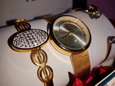 😍 CalvinKlein  الساعة الحصرية