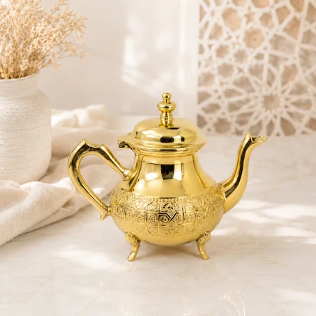براد النحاس الأنيق لمحبي الذوق الرفيع