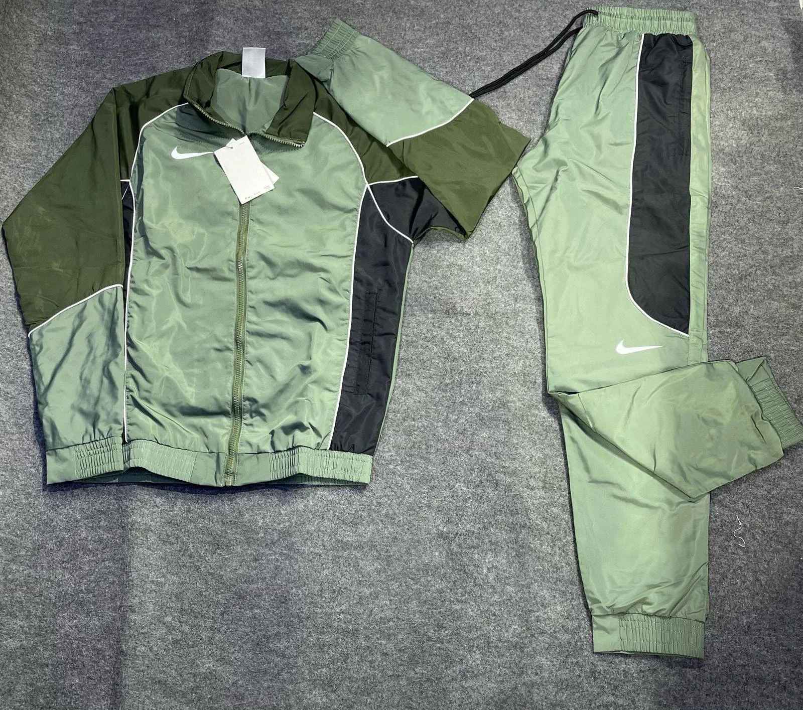 🔥 جبنا ليكم انصومبل نايك موديل 2025 بتمان لهبال 🔥