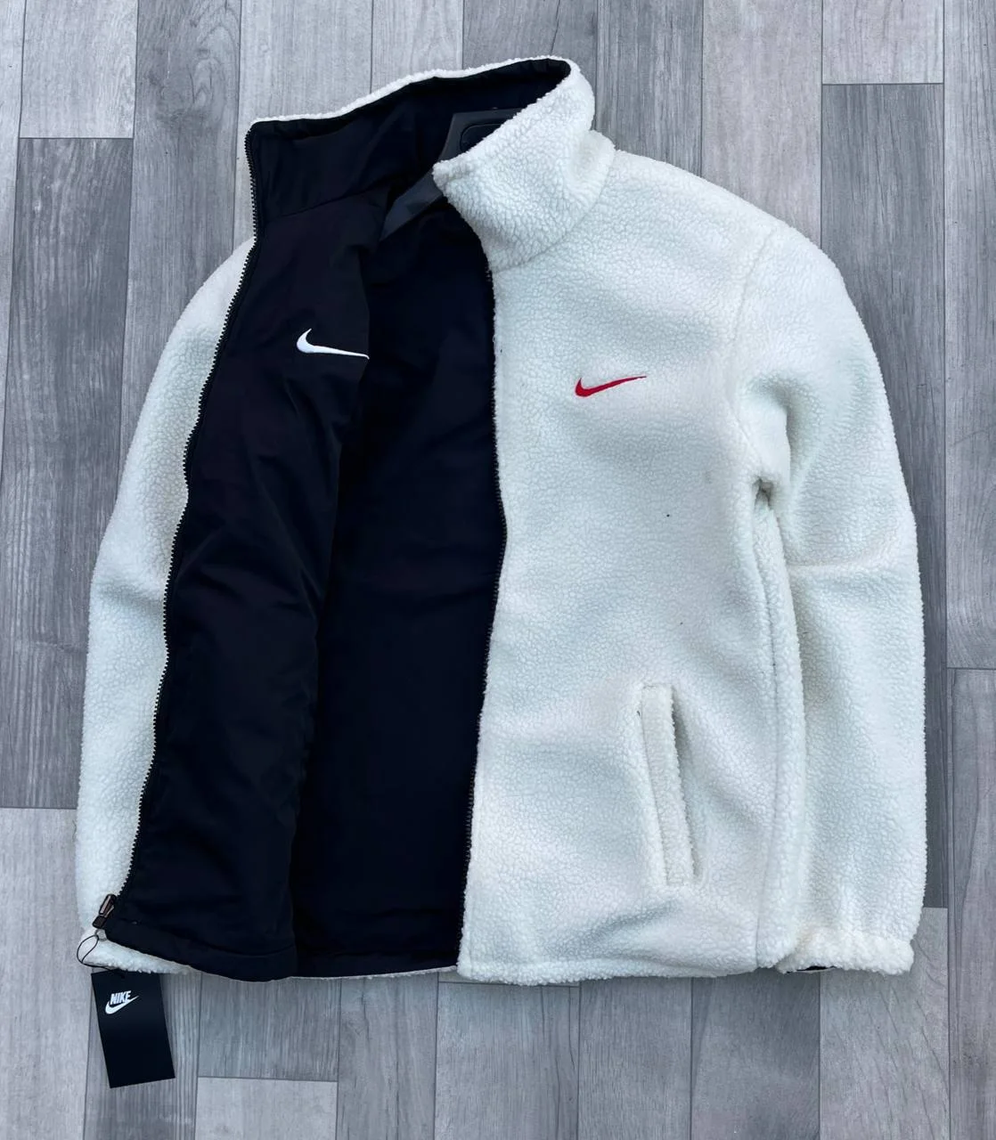 جاكيد دوبل فاص نايك 2025