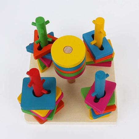 jouet-en-bois-pour-enfants-a-cinq-colonnes