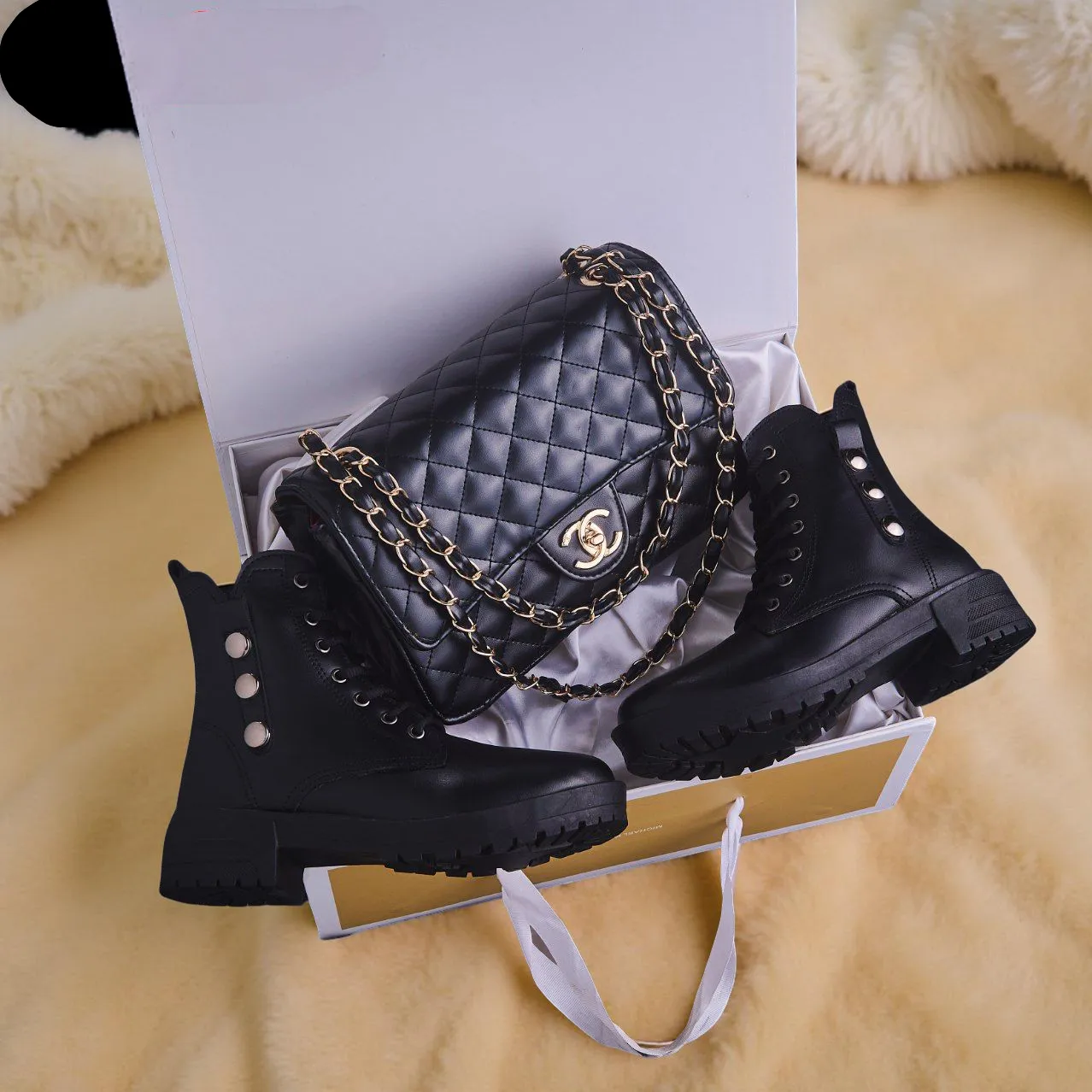 ثنائي الفخامة  حقيبة  كلاسيكية مع كاط أنيق