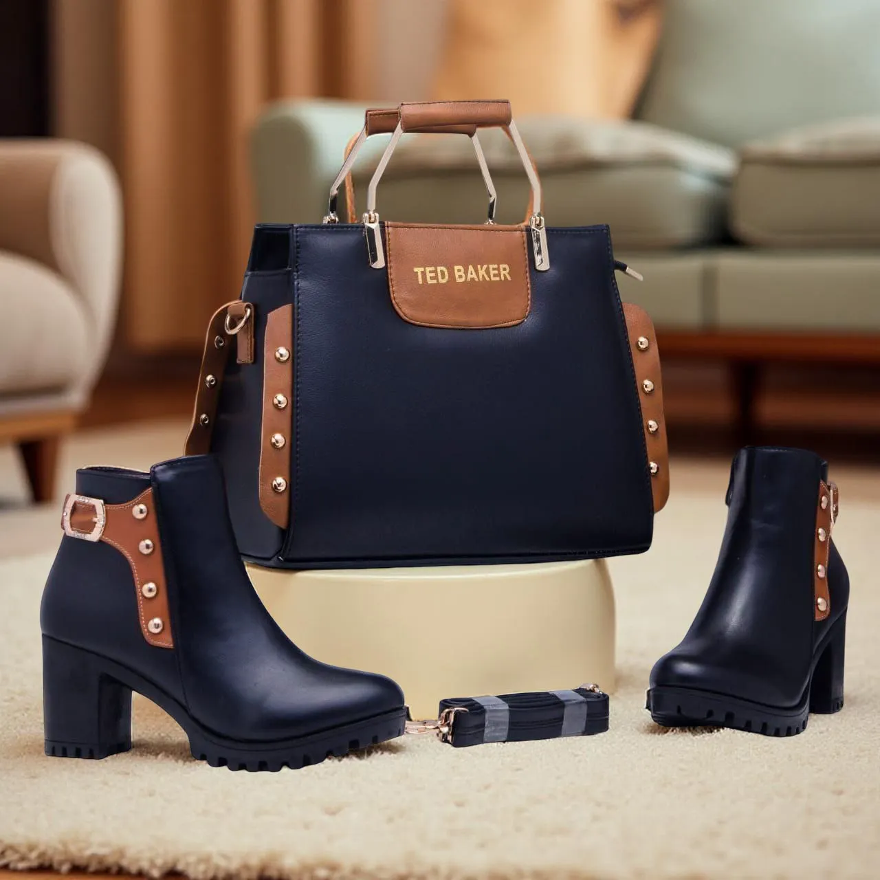 "  حقيبة جلد مع بوت عصري بكعب عالي"