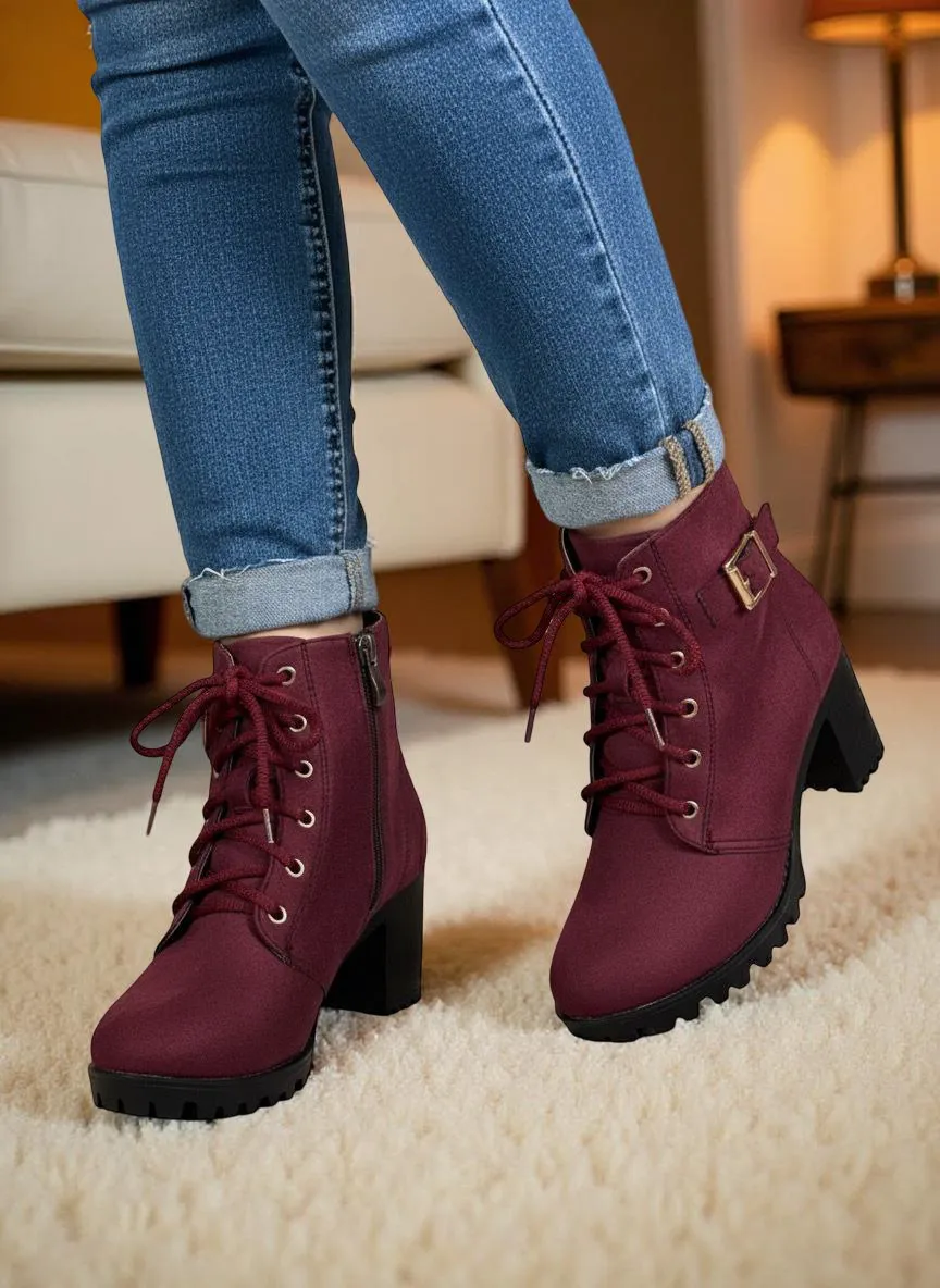 بوط نسائي عصري بكعب أنيق