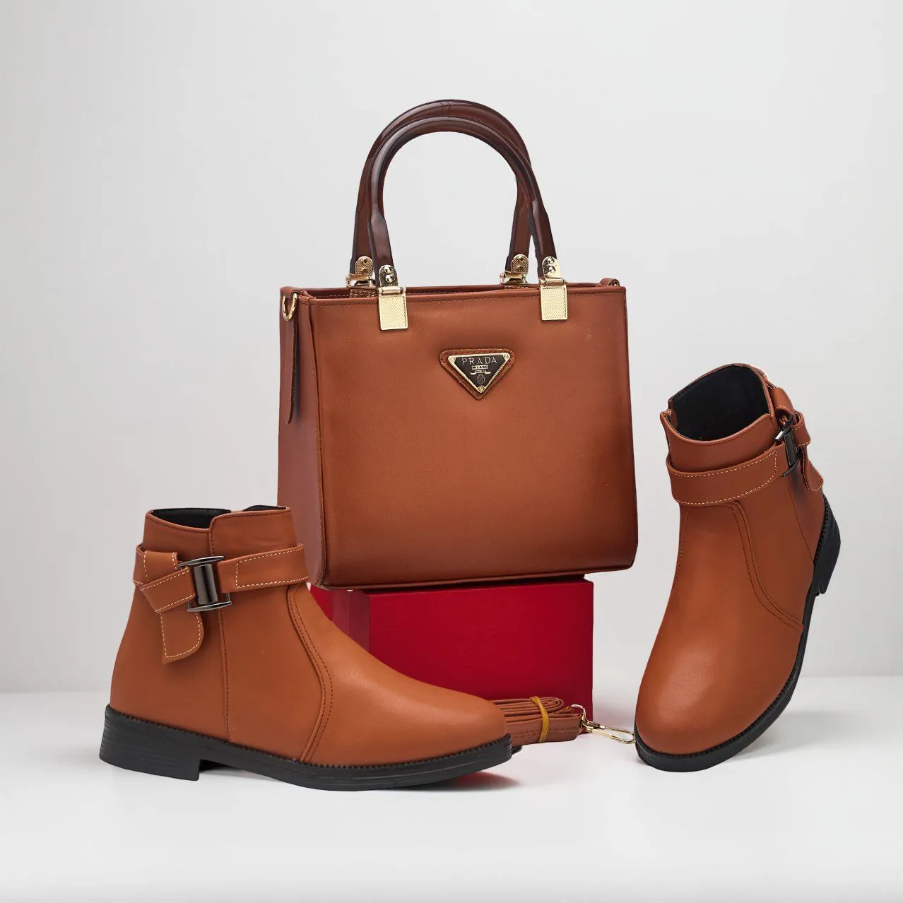 ✨ حقيبة عصرية PRADA 👜 +   حذاء بوت