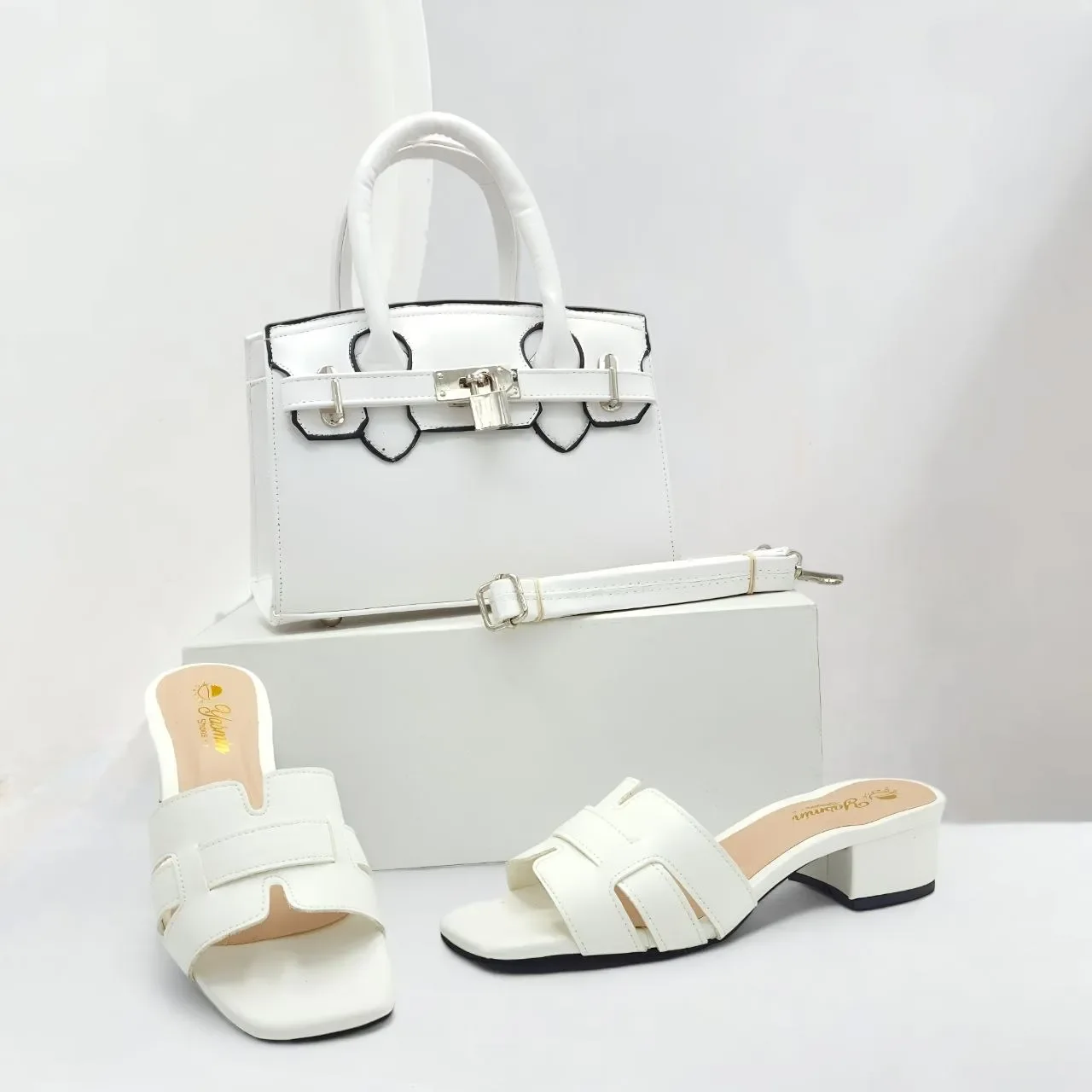 BLANCHES