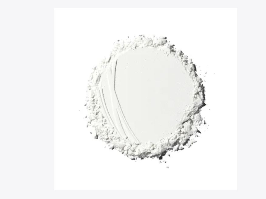 بودرة مضغوطة All About Matt! Fixing، 8 جرام من Essence