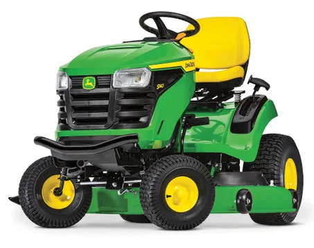 John Deere S140 Lawn Tractor - John Deere