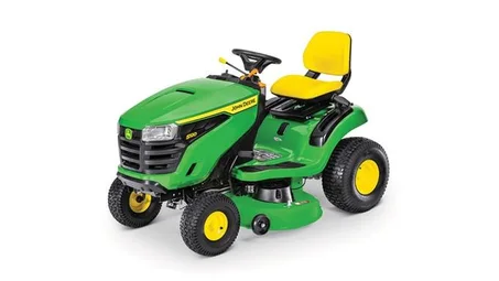 S120 42 Lawn Tractor - John Deere