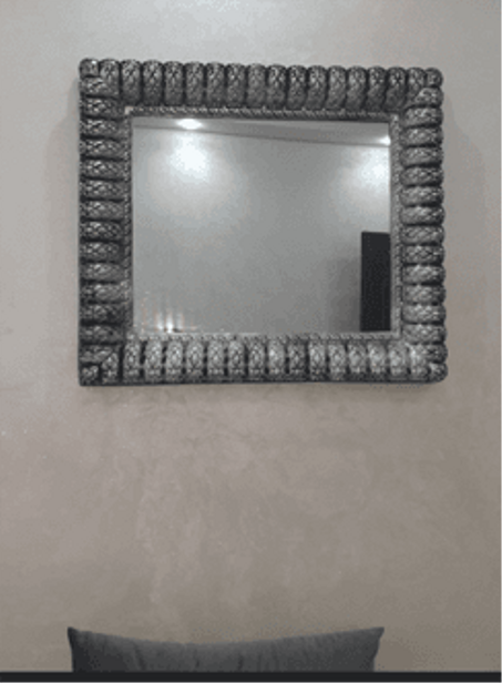 مرآة باطار من البولستر مقاس 82/72 سم