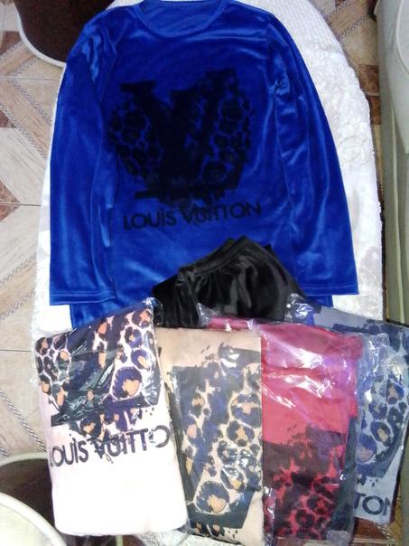 🩷 بيجامة مخملية LV للأنوثة و الدفء – متوفرة بعدة ألوان!