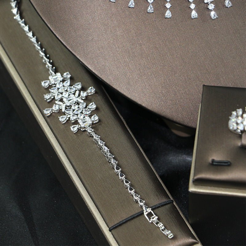 Bridal Zircon 3A Necklace Earrings Four-Piece Set (Silver White)