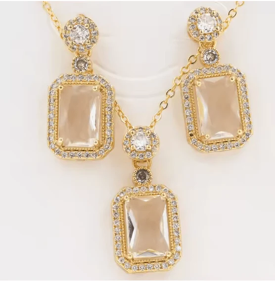 Royal Gemstone Necklace Set White