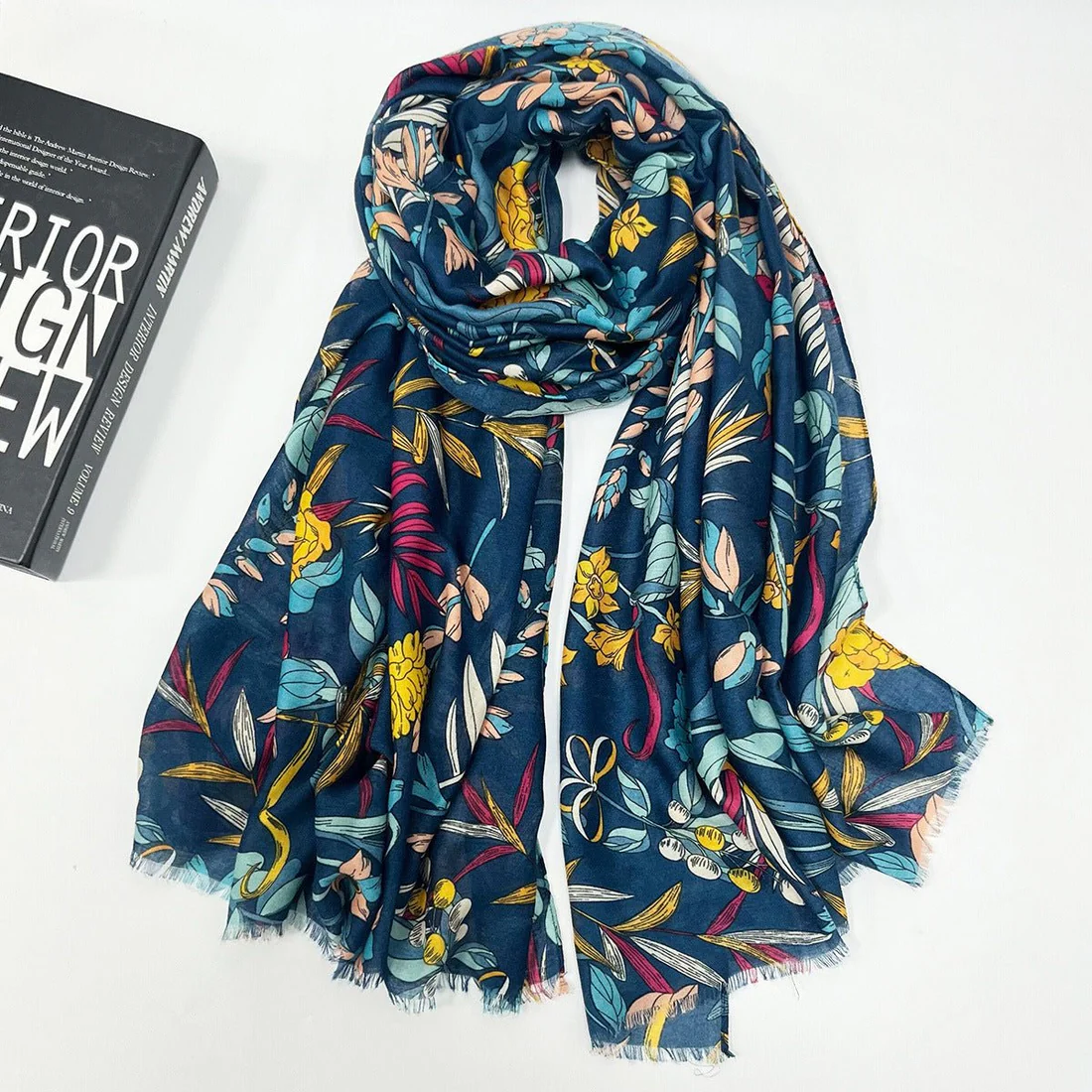 High-grade Shawl Ladies Tassel Printed Scarf (Navy Blue)