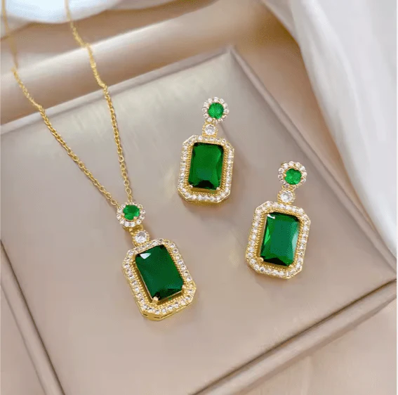 Royal Gemstone Necklace Set Green