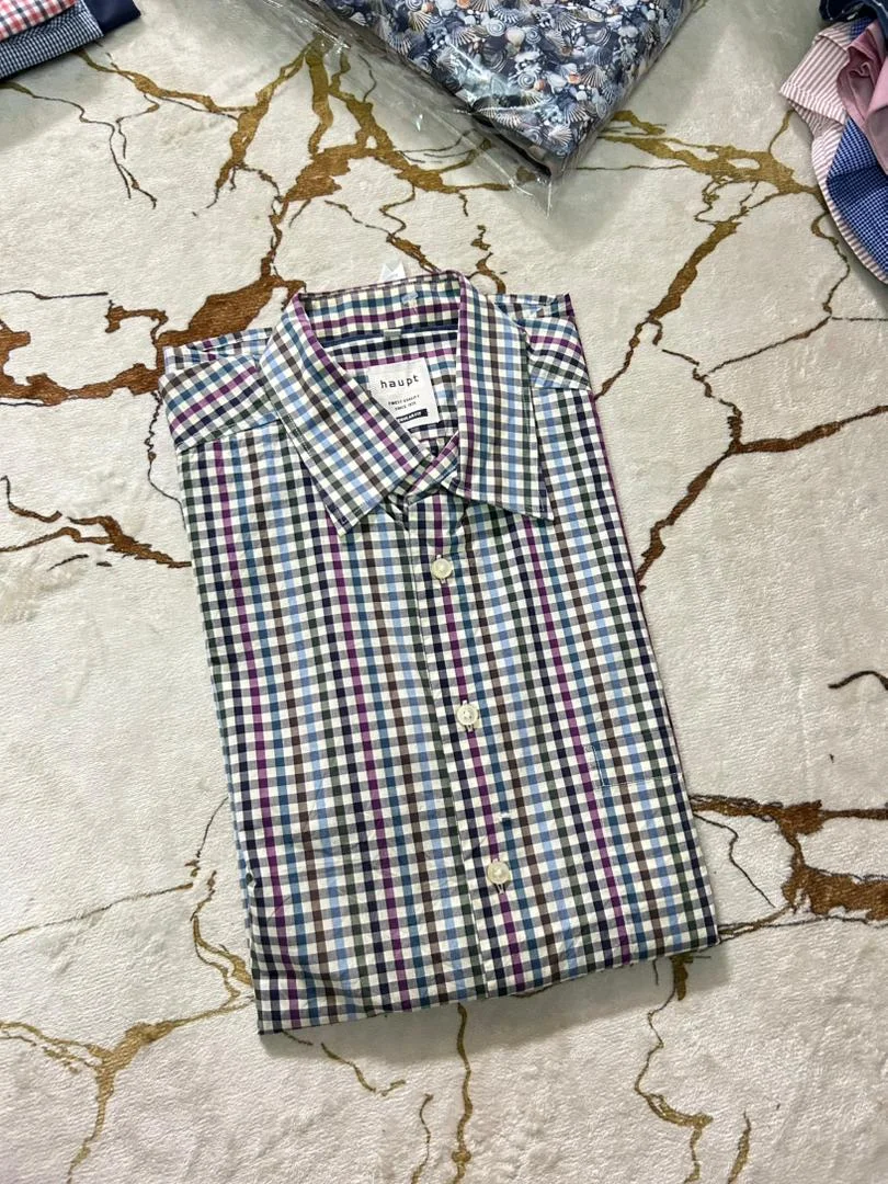 Chemise à carreaux C002