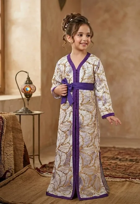 قفطان الأميرة الصغير نسخة مصغرة من القفطان الملكي للأمهات لعمل طقم