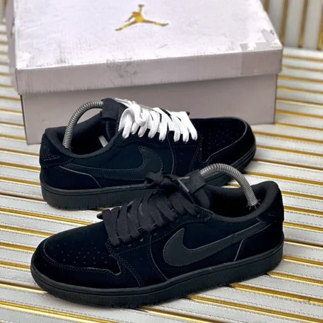 NIKE AIR BLACK