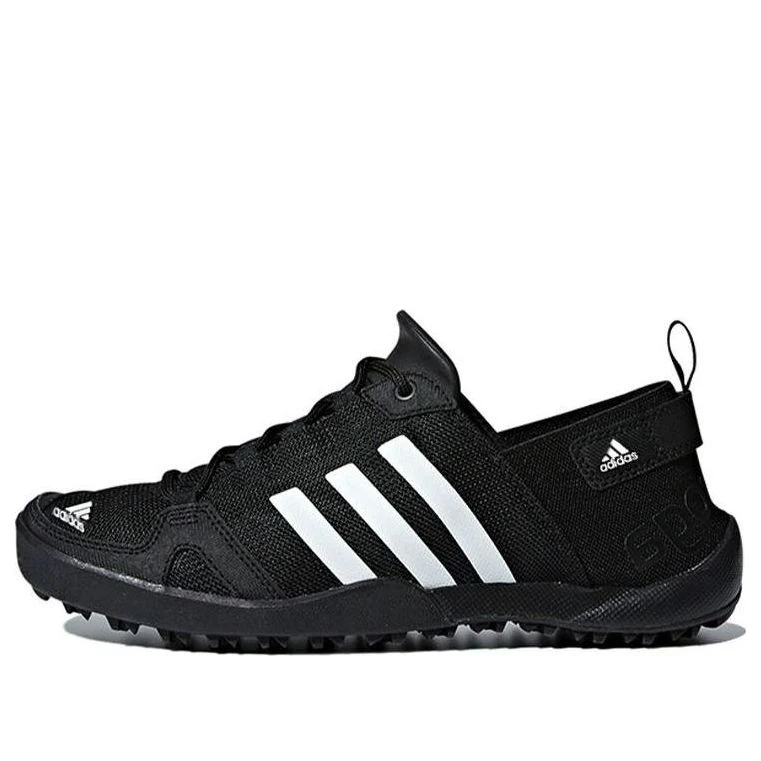 ADIDAS V