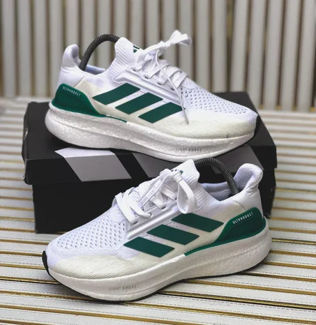ULTRABOOST light boost