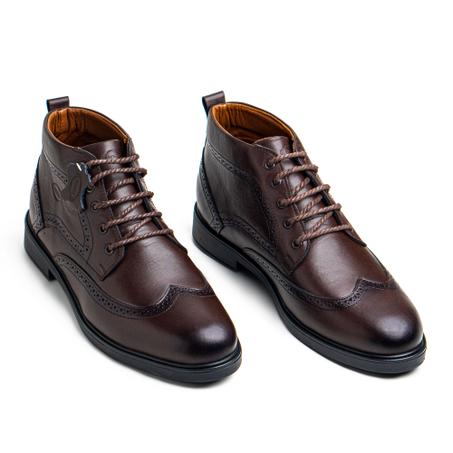 حذاء كلاسيكي من الجلد الطبيعي