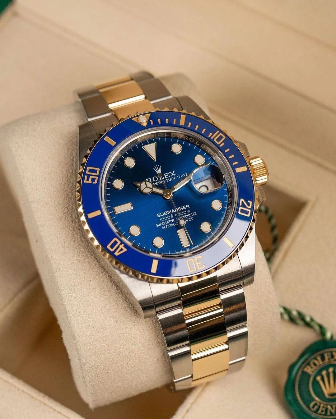 ROLEX SUBMARINER BLEU & JAUNE