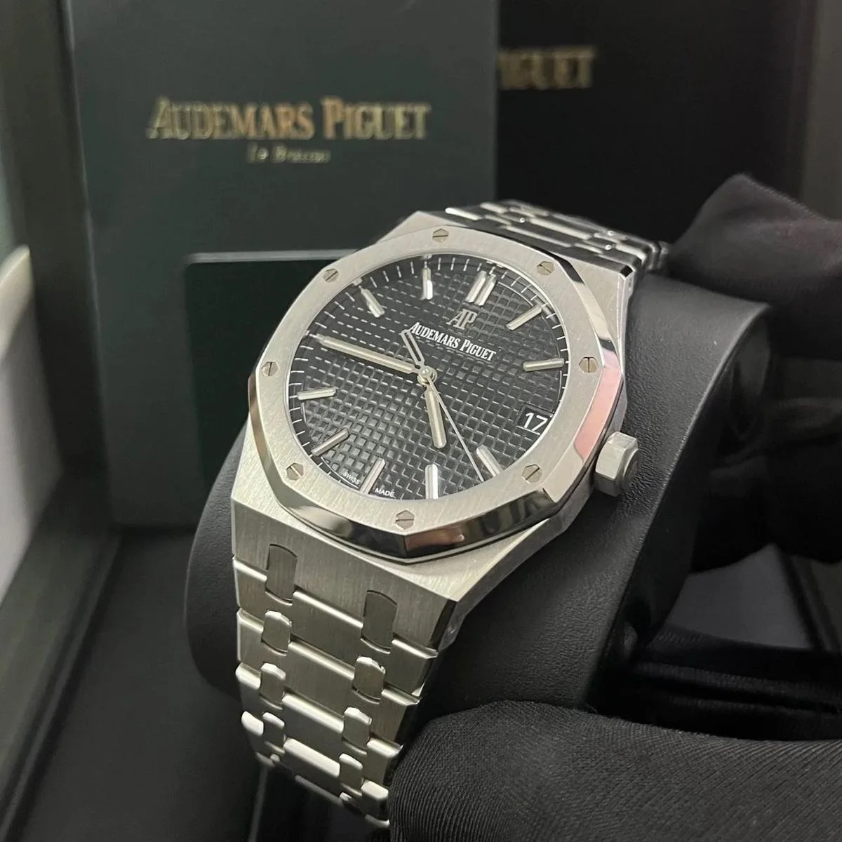 AUDEMARS PIGUET ROYAL OAK NOIR