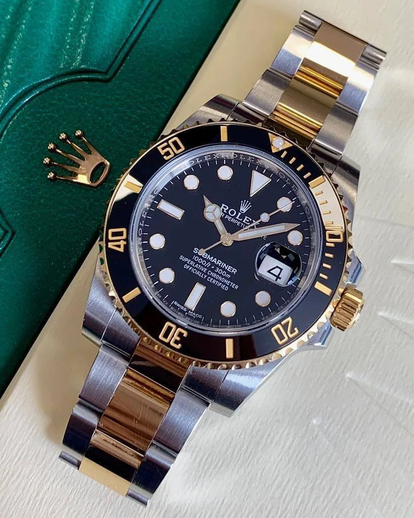ROLEX SUBMARINER NOIR & JAUNE