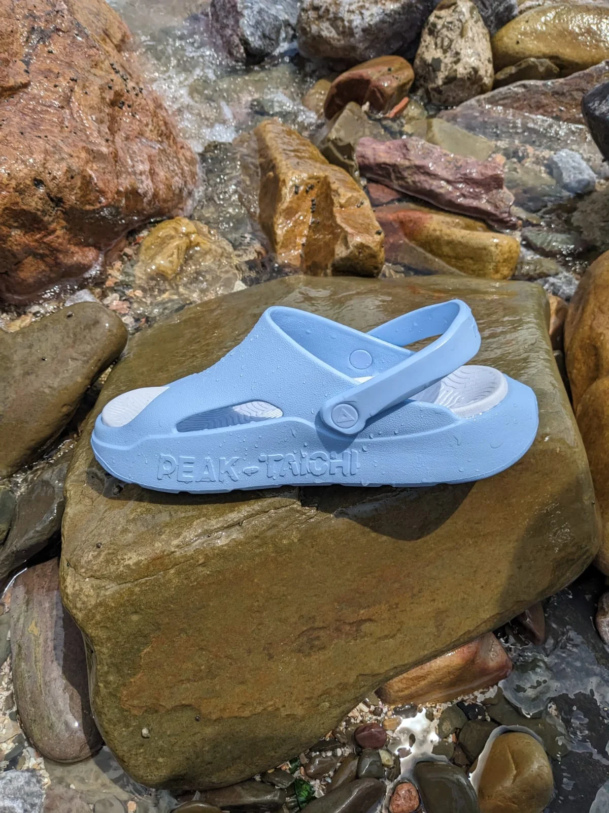 ✔ Semelle ultra confortable ✔ Légères et agréables à porter ✔ Design moderne et premium ✔ Sensation anti-fatigue