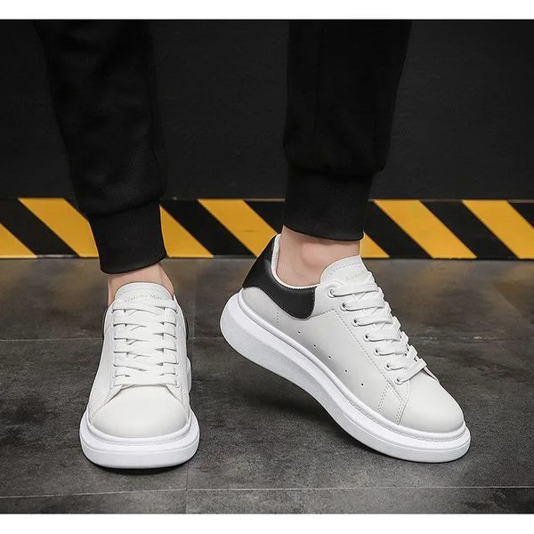Alexander McQueen Urban Sneaker