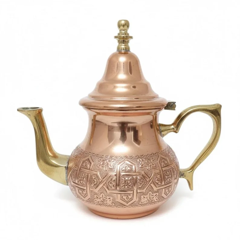 Hand-Engraved Moroccan Copper Tea Pot – Made in Fez 250 mlبراد شاي مغربي من النحاس منقوش يدوي - صنع فاس