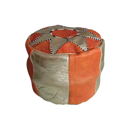 pouf is crafted from genuine leather الوسادة (البوف) من الجلد الطبيعي.